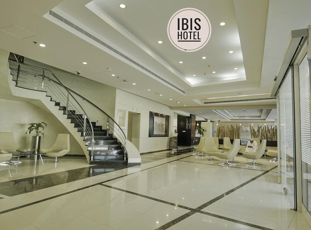 Ibis Muscat Hotel Exterior photo