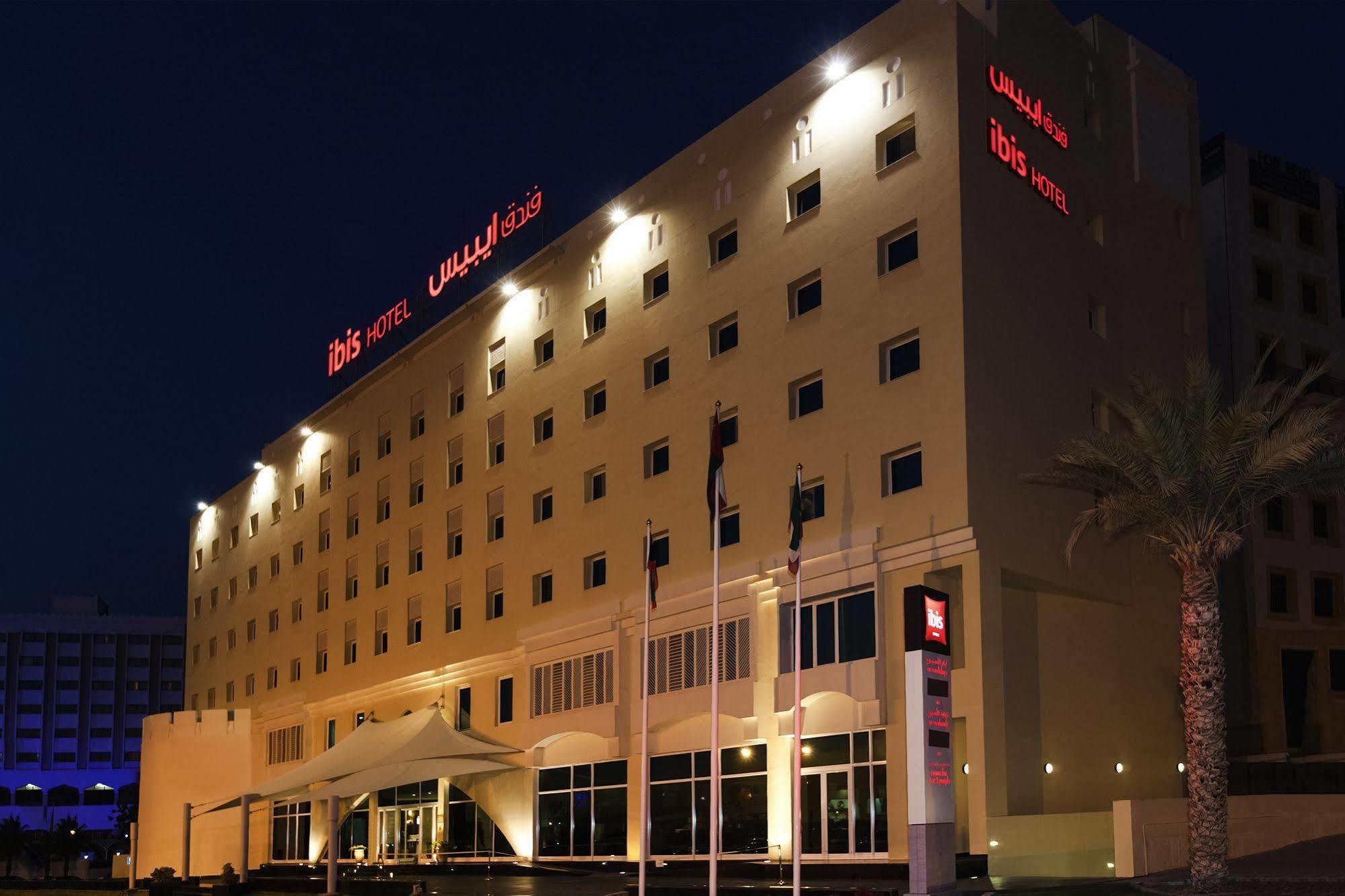 Ibis Muscat Hotel Exterior photo